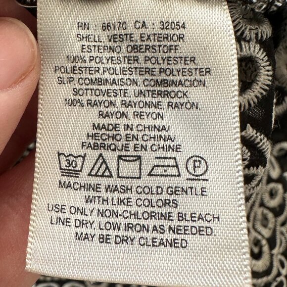 Anthropologie Akemi Kin Brooke Embroidered Eyelet Black Kimono Dress - Picture 5 of 5